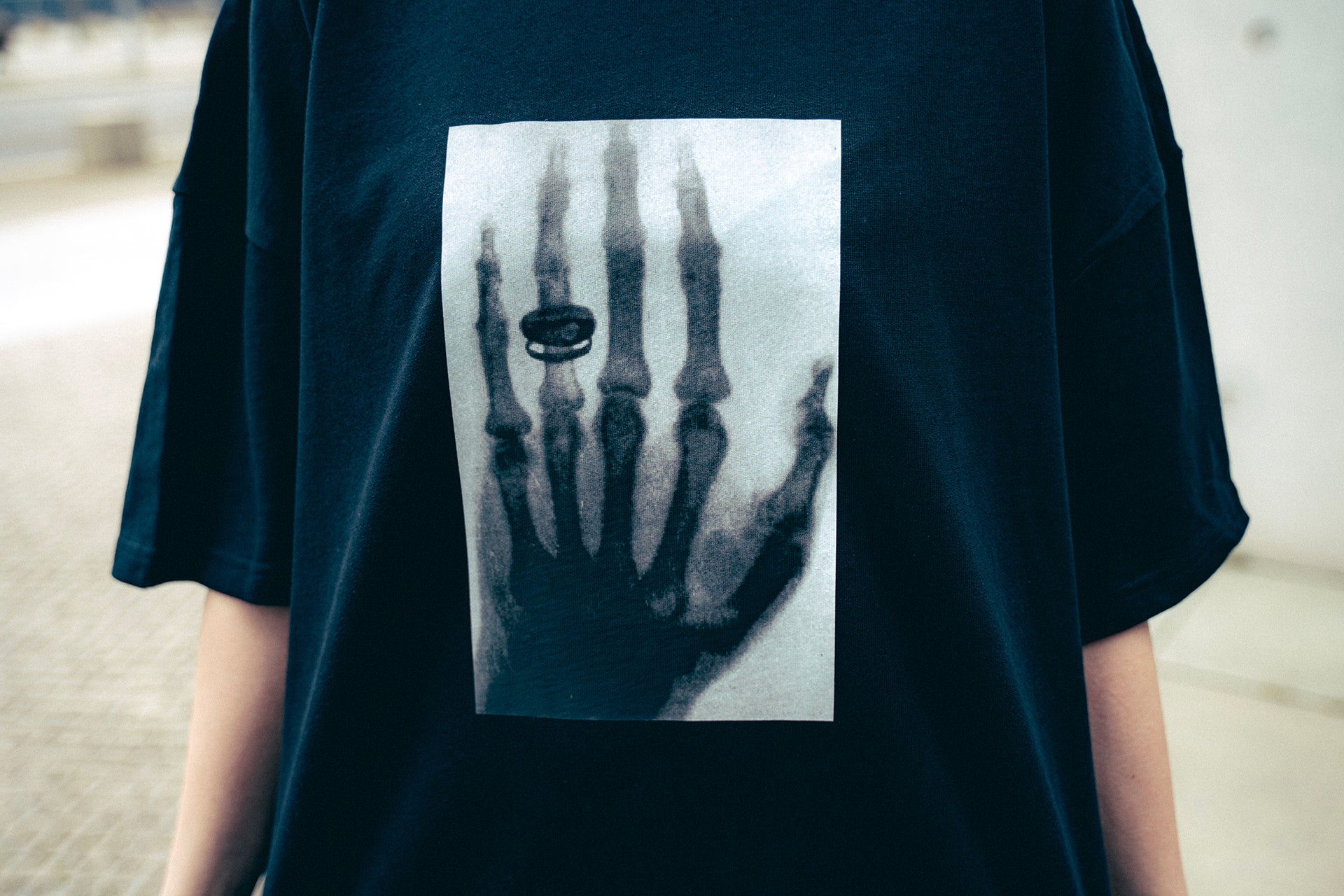 X Hand T-shirt