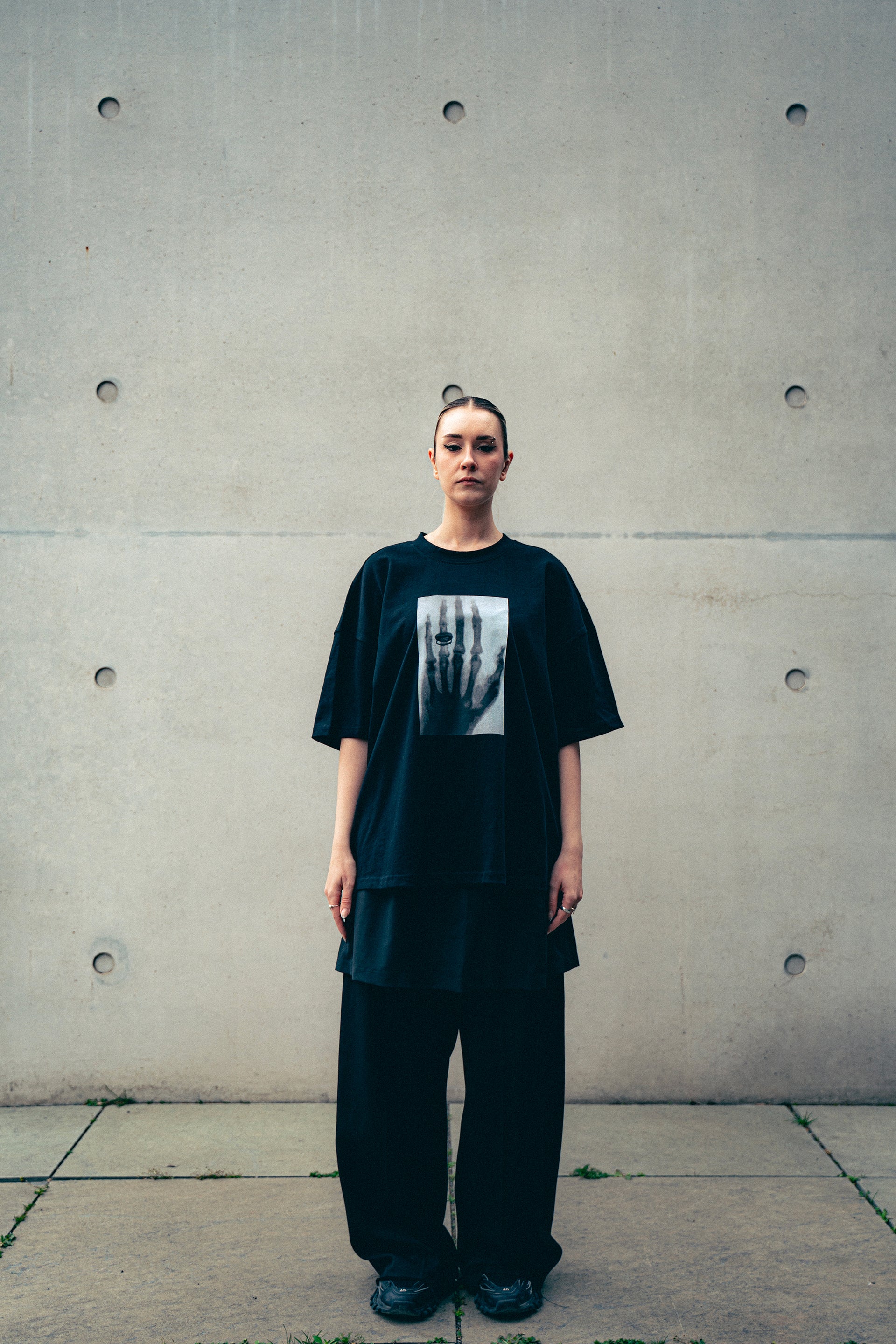 X Hand T-shirt
